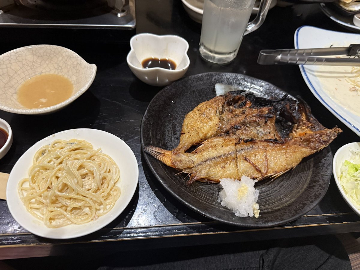bot_normal's tweet photo. @Quen_G_V この間の飲み会の写真送っておきますね https://t.co/jsLR98Klmr