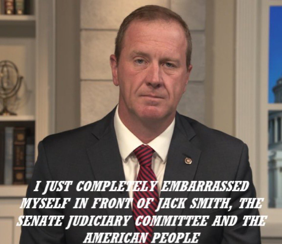 ClaireCarter_10's tweet photo. Haha, he thought he was going to be the toast of GOP town tonight, but instead was totally humiliated! https://t.co/CJDv4vfTOy
