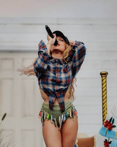 wgiacord's tweet photo. Slayyyter will be performing at LANEWAY Festival 2027 alongside Kim Petras, ADELA, Hayley Williams and Ninajirachi! https://t.co/sVwaWzjjM3