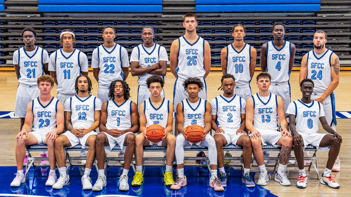 sfccmomensbb's tweet photo. ‘26-27 Squad🔥🐦 https://t.co/rJNpNGkxuv
