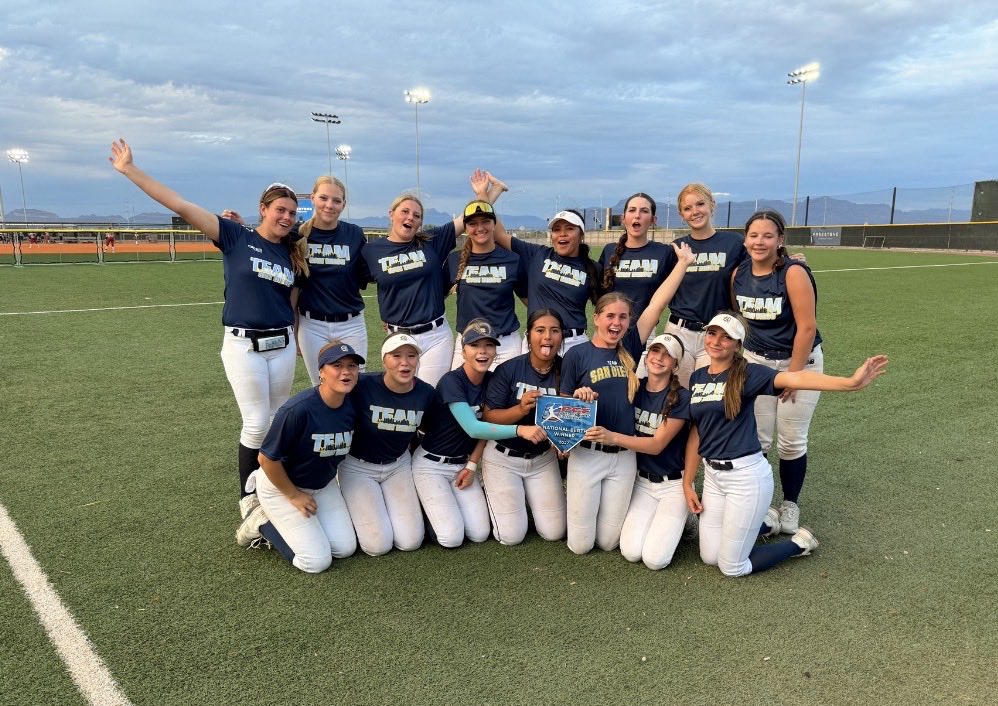RyleeGDonovan's tweet photo. PGF Qualified in Arizona this weekend with my Team SD Marnin 16U. Couple highlights after hitting 6-14 at the plate. Excited for this season. @PGFnetwork @ExtraInningSB https://t.co/xopcdOog77