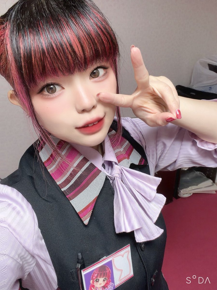 EARLYBIRD_NMR's tweet photo. おはよー🤗
昨日カブトムシの卵を入れてたケースを見てみたら幼虫になってた😊
まだまだ小さいカブトムシの生まれたてばぶちゃんだよ👶🍼

今日は9月ラストデーだね😌
今月もありがとう〜🤭💖
制服も今日で最後だよ🥹🥹

それじゃ今日も頑張るぞー✊🏻❤️‍🔥

 #拡散希望
 #アーリーバード根室店
 #いいねRTフォローお願いします 
 #リプ返します