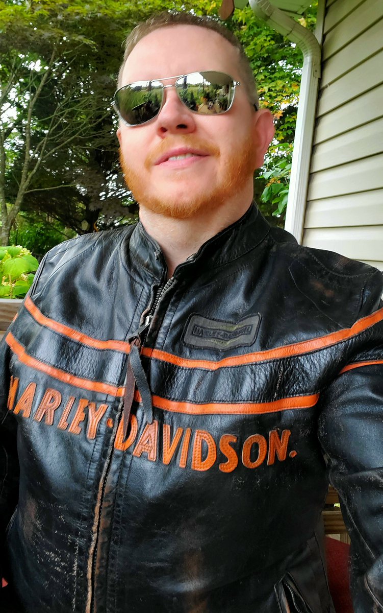 Alpha_Redd_76's tweet photo. Day 7, Leather Weather jacket, Harley Davidson biker jacket https://t.co/SjfgrGnLqq