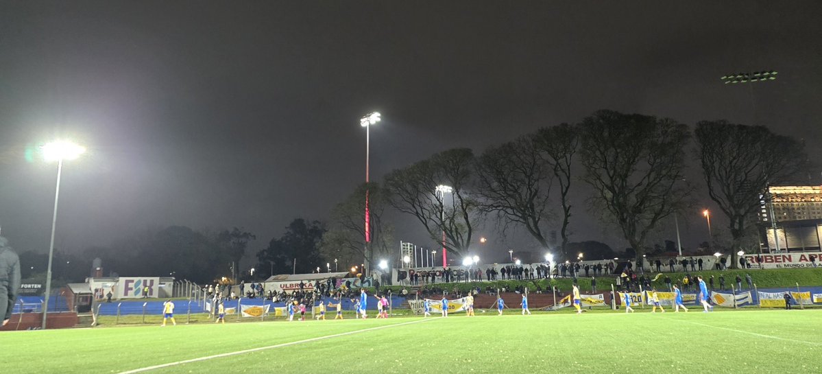 elascensouy's tweet photo. 🏟 #PrimeraC
Van 22' minutos de juego y hasta ahora las chances más claras las tuvo Bella Vista qué no fue eficaz
Bella Italia 0-0 Bella Vista
#RumboAlAscenso https://t.co/HfjY6QQ2Ot