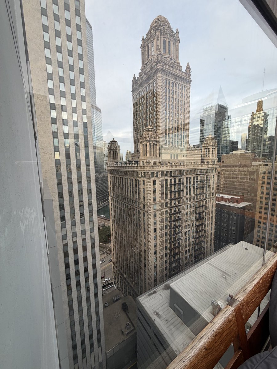 shontellyoga4U's tweet photo. WE’re EXCITED‼️‼️‼️‼️
♥️
Our Holiday Christmas
🎄🧑🏾🎄🎅🏾Staycation is booked.
#winterwonderland here @ home in #chicago
We’re booked and will be busy this holiday season.
🎅🏾🧑🏾🎄
We can’t wait!
🎄
The views and amenities are priceless.
Near #riverwalk
#tiktok #views ♥️ https://t.co/s4PuP4Ko2j