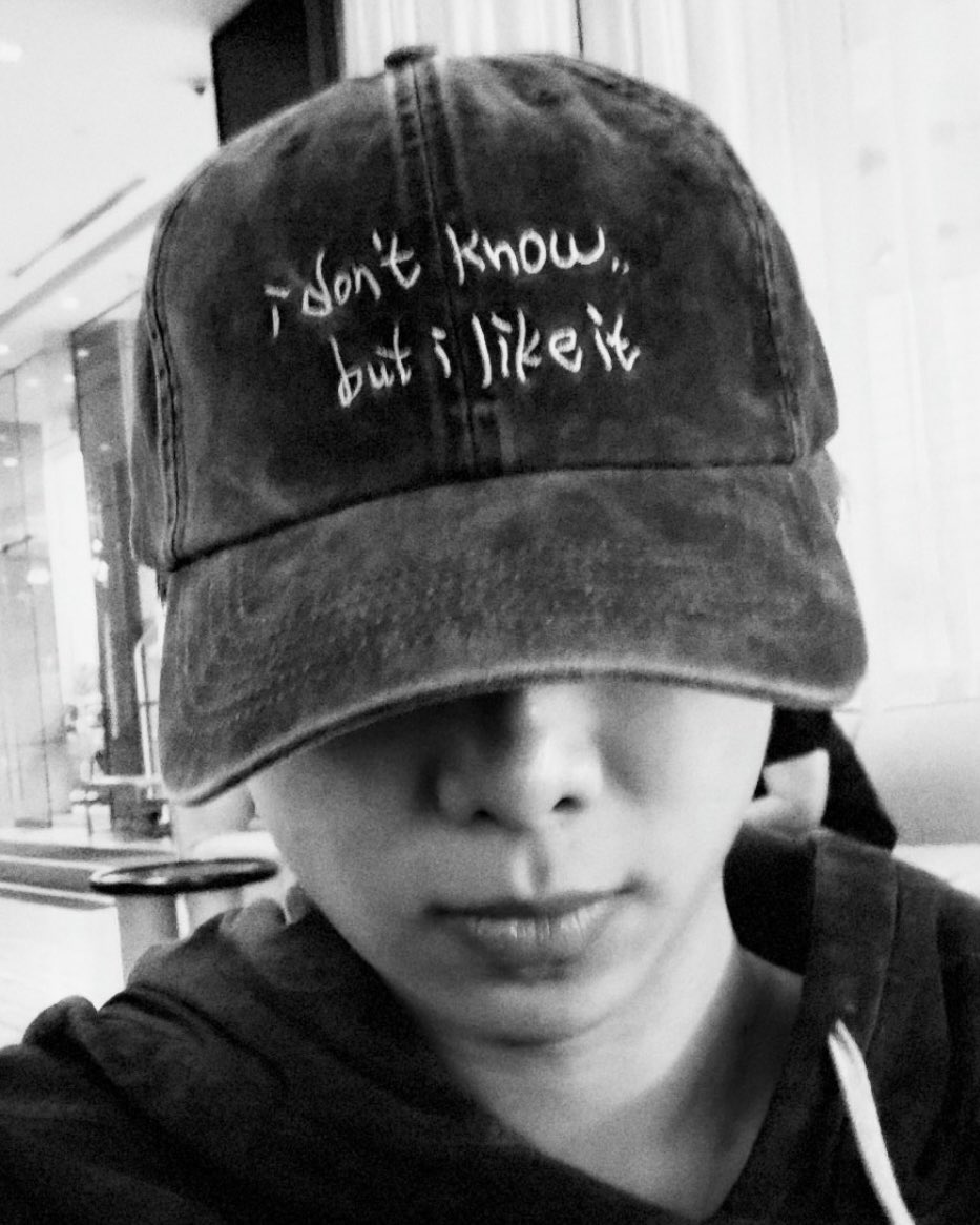 nyhsjtjbts's tweet photo. “i don’t know.. but i like it”
— namjoon, #rmxsfmoma https://t.co/xn7N76klEB