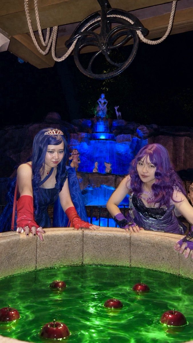 Mickey_Sabrina_'s tweet photo. マル＆イヴィ💜💙
 #dハロ仮装2026  #dハロ仮装  #ディセンダント仮装 https://t.co/0nkOB5RBr3