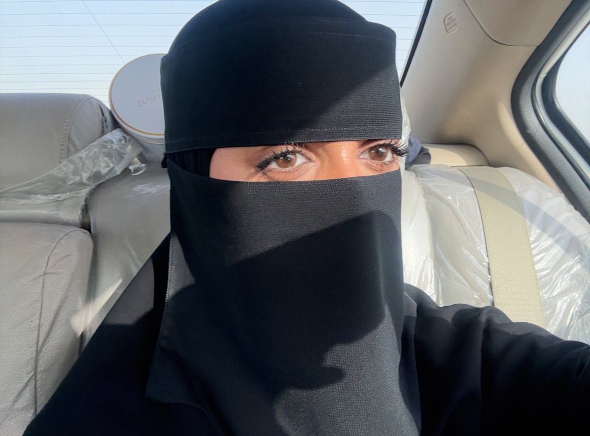 hdoo00l's tweet photo. #٢٠٣٠_بلا_نقاب https://t.co/uh0ovQpp9w