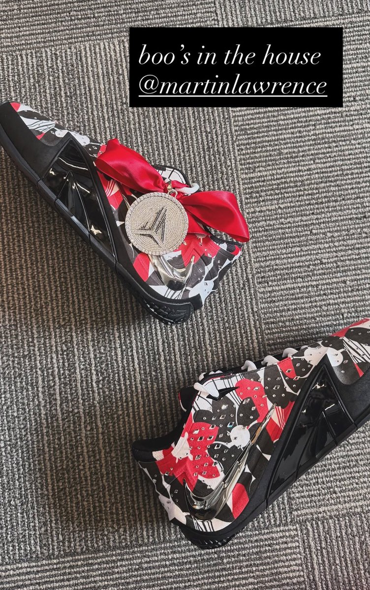JustFreshKicks's tweet photo. FIRST LOOK: Ja Morant teases a new Martin Lawrence-inspired Nike Ja 4 👀🎬

The pair reference the classic Martin episode “Boo’s in the House,” complete with wild graphics, red bows and a jeweled Ja medallion. https://t.co/gHEyWLtRlr