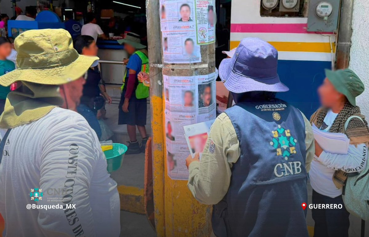 Busqueda_MX's tweet photo. ⚠️ #AccionesDeBúsqueda | #Guerrero | #Nacional

Personal de la Comisión Nacional de @Busqueda_MX acudió al estado de #Guerrero, para realizar acciones de búsqueda en vida mediante difusión y colocación de cédulas de búsqueda, con la participación de familiares de personas desaparecidas.

Las actividades se llevaron a cabo en distintos puntos del estado, incluyendo recorridos y jornadas de difusión en varias localidades, en coordinación con la Guardia Nacional @GN_MEXICO_ , la Comisión Estatal de Búsqueda de Guerrero @CEBPGro, la Fiscalía General de la República @FGRMexico y la Policía Estatal.

Para el @GobiernoMX, la localización de personas desaparecidas es una prioridad nacional. Continuamos fortaleciendo las búsquedas en vida, con acompañamiento a las familias y enfoque de derechos humanos.

#PersonasDesaparecidas 
#BúsquedaNacional 
#HastaEncontrarles