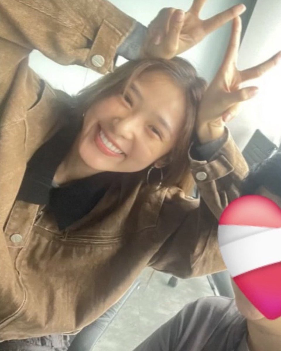 iluvvtwice_'s tweet photo. https://t.co/YnINc0LDcg
