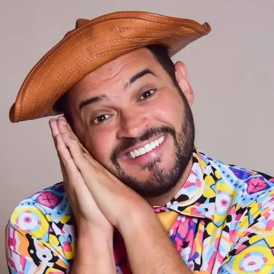 LopesHCRV's tweet photo. @Luisa_SPM Você quer beijar o Matheus Ceará? https://t.co/MMdNFU56O9