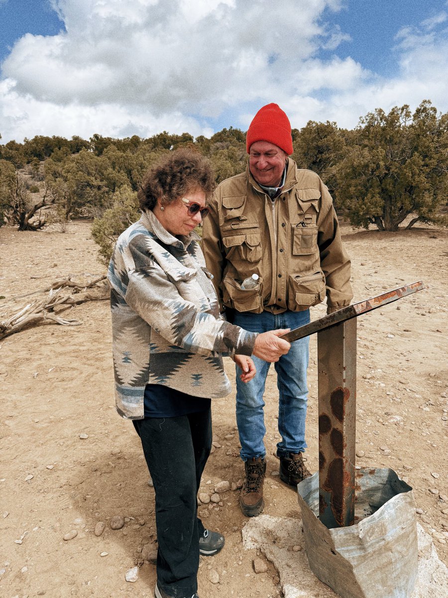 chrisramsay52's tweet photo. This was such a fun trip. Recommend checking out Jesse’s video and/or reading the Ramsey’s latest book. They’ve done such a great job compiling all of the evidence in their 36 years of researching this case.

And as Scott Ramsey put it “ the story of Aztec has more twists and turns than a bag of pretzels”
