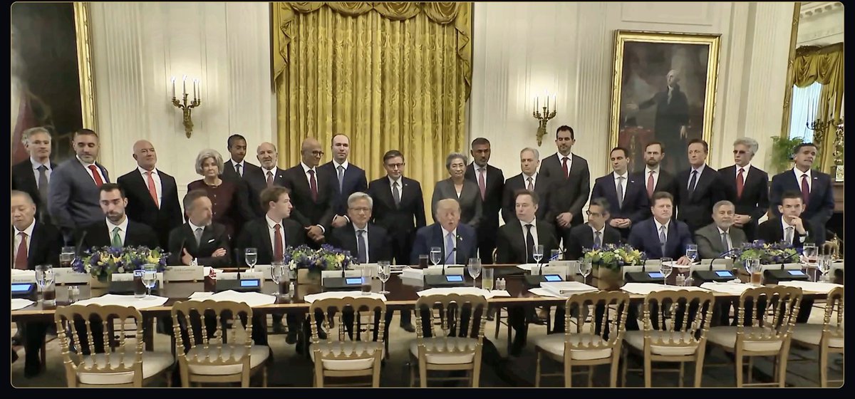 JonErlichman's tweet photo. Combined net worth: $1.75 trillion. https://t.co/izHzeNVUSy