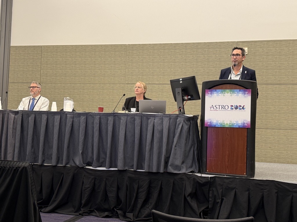 UTSW_RadOnc's tweet photo. Dr. @GynRadonc, Chief of Gynecological Radiation Oncology Service, Director of Radiation Oncology Accreditation, and Dr. @aguilera_md, Associate Professor, each presenting their work during Scientific Sessions at #ASTRO26. https://t.co/pEXNJgC5Dv