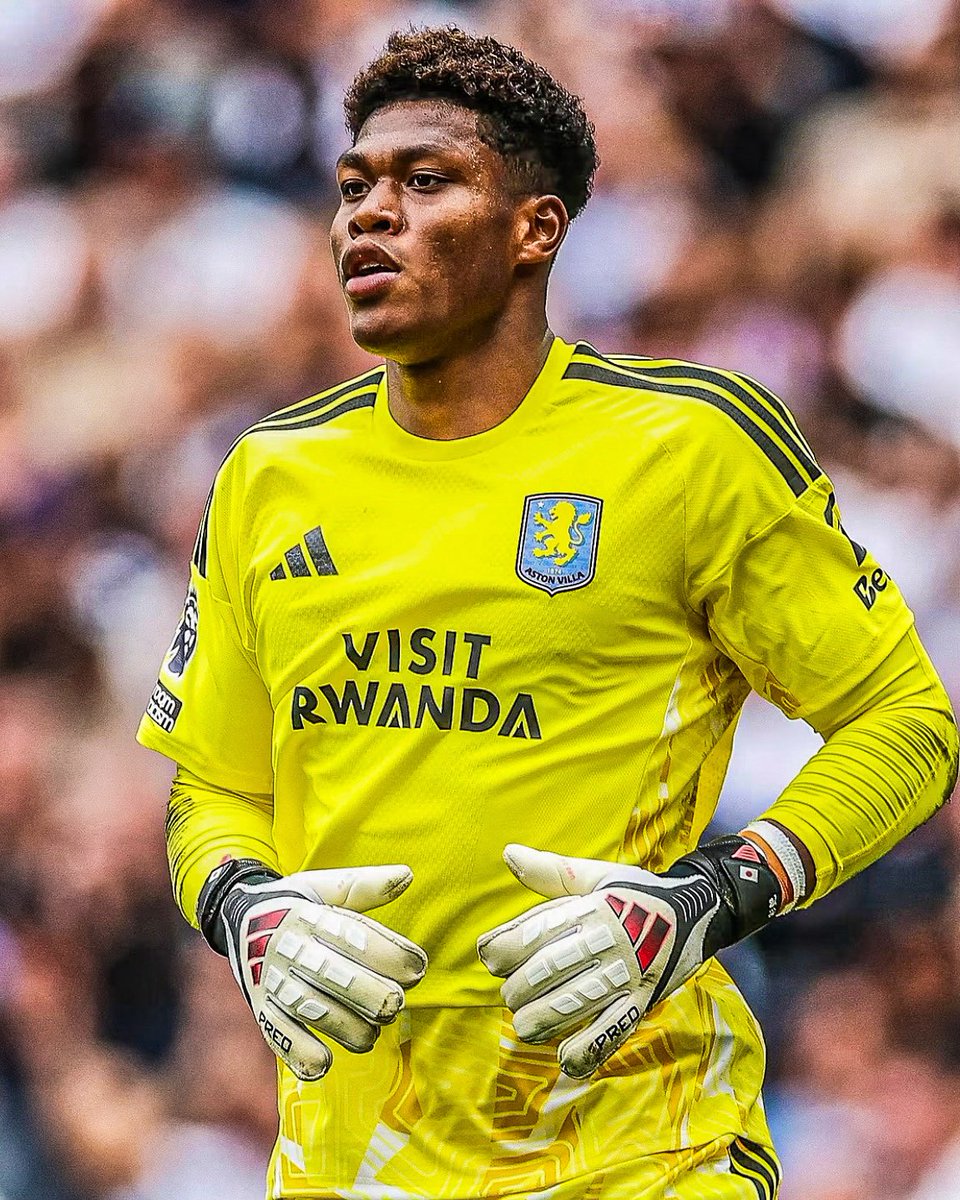 eurofootcom's tweet photo. 🚨🇯🇵 𝐎𝐅𝐅𝐈𝐂𝐈𝐀𝐋 | Zion Suzuki (24) has been voted as Aston Villa's Player of the Month! 🥇✅ 

Joined the Premier League from Serie A and has started strongly! 👏 https://t.co/VYhrUEC3zm