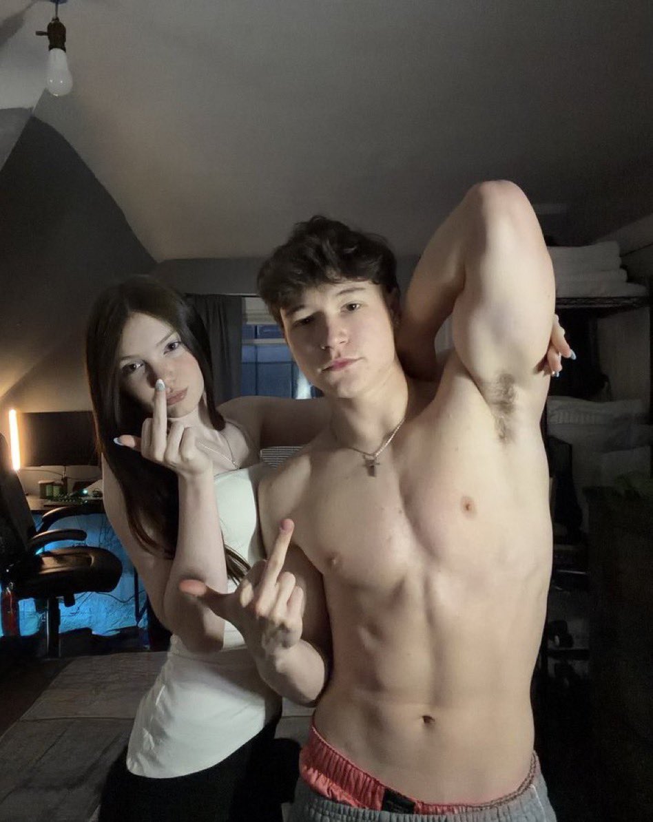 spoiilelena44's tweet photo. Would you become a sissy for mommy?🍑😈

Approach for video call session 😈 

drain Findom femdom feet foot fetish worship session pegging cashcow ForcedBi assworship HumanATM whalesub finsub humiliation cuck sissy sph cbt joi cei bully ballbusting https://t.co/tcJIHHB4h2