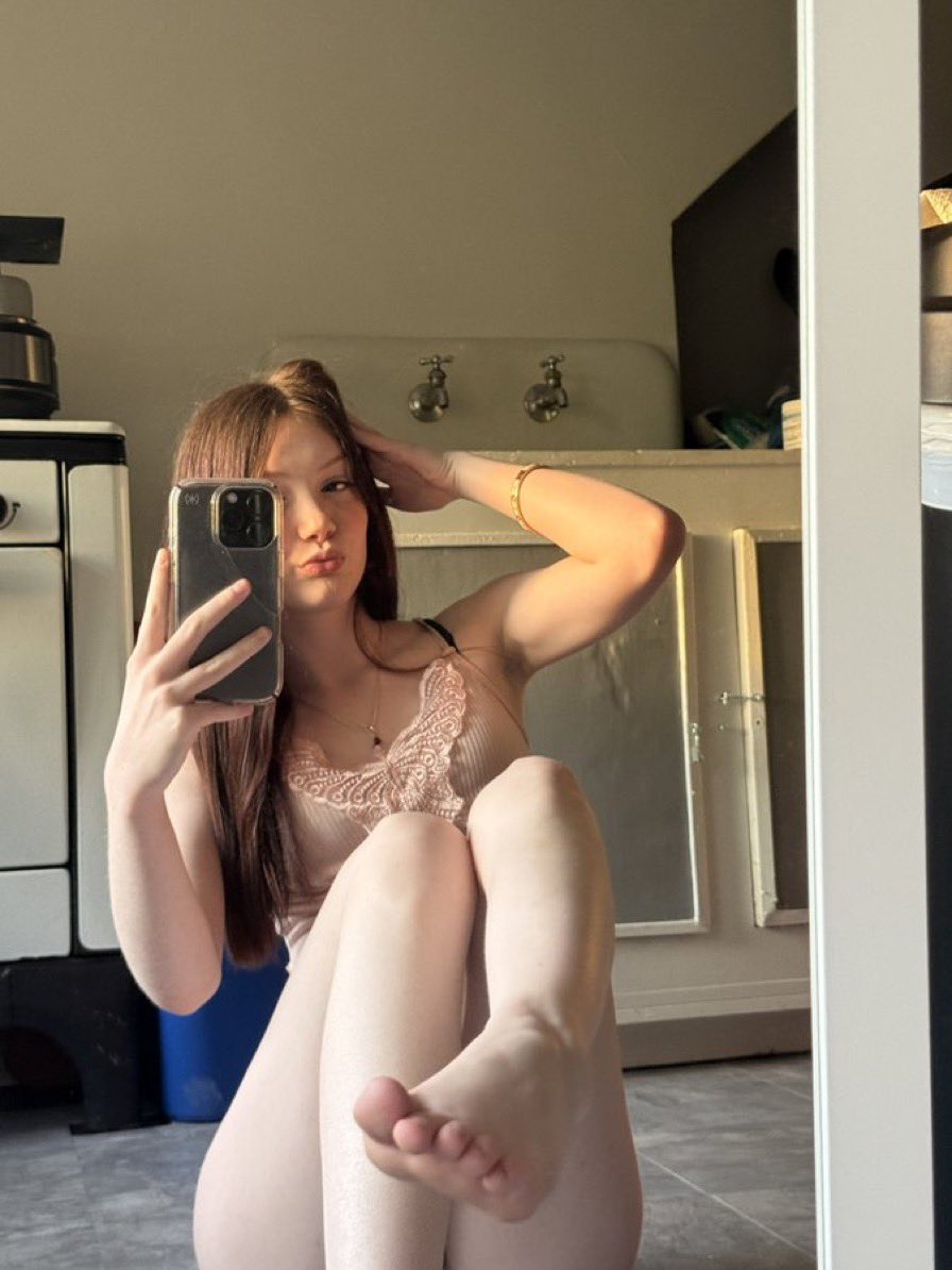 spoiilelena44's tweet photo. Who's in for video call, video response, wedgie, hypnosis, degrading, humiliation, intox and blackmail session🔥 

I'm free for calls now 😈

Findom Femdom Skype ForcedBi CBT CEI SPH sissy cuck cuckold humanATM Paypig Humiliation Finsub Feet degrade intox drain chastity bully https://t.co/EJkhVR26E9