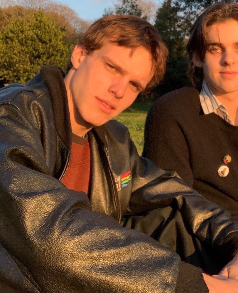 illicitsffairs's tweet photo. he’s so gorgeous i’m gonna kms https://t.co/uOrST6nSKZ