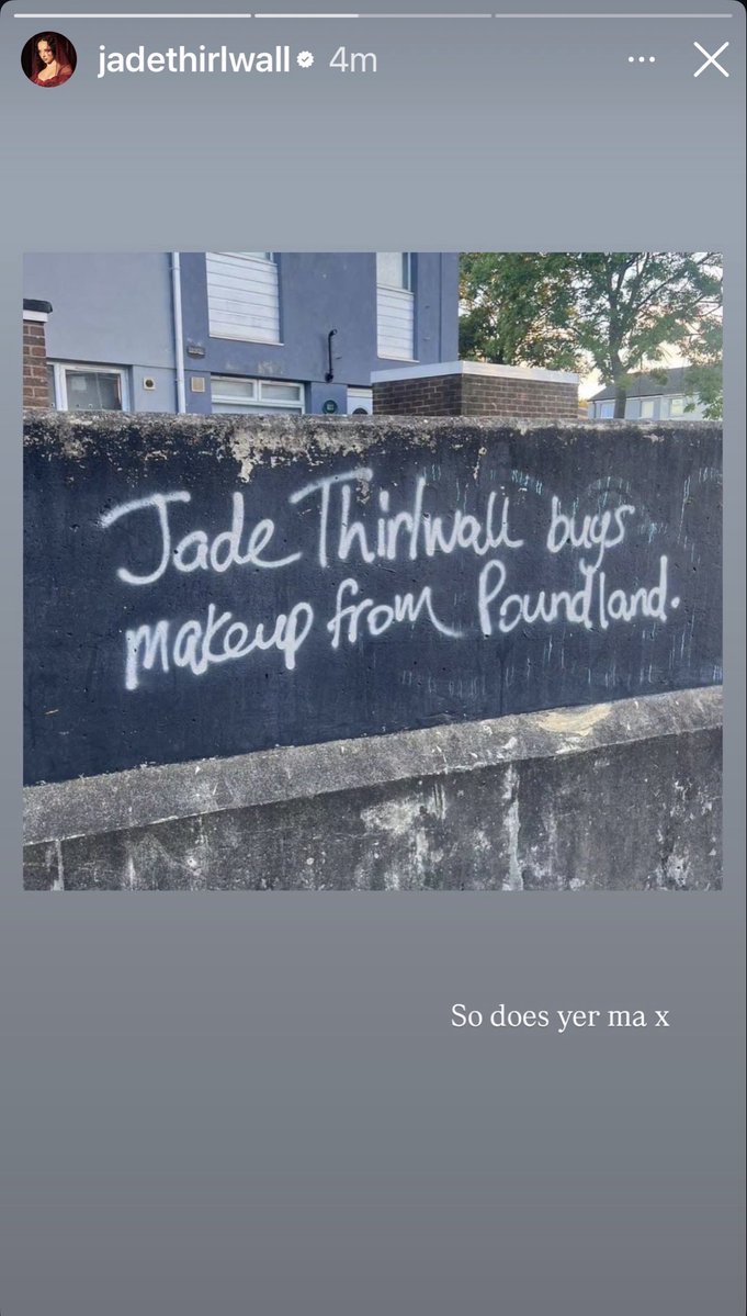 jaderoastdinner's tweet photo. JADE HAHAHSHHABQUWB😭 https://t.co/4yxUJmxiSi