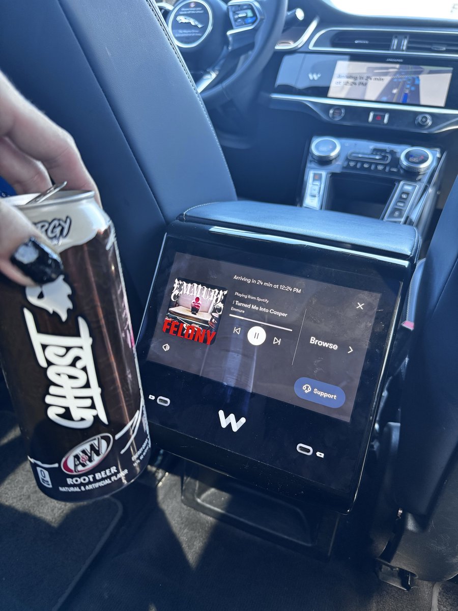 markfox's tweet photo. slamming emmure in the waymo on max everythin https://t.co/nWz4XQJPD2