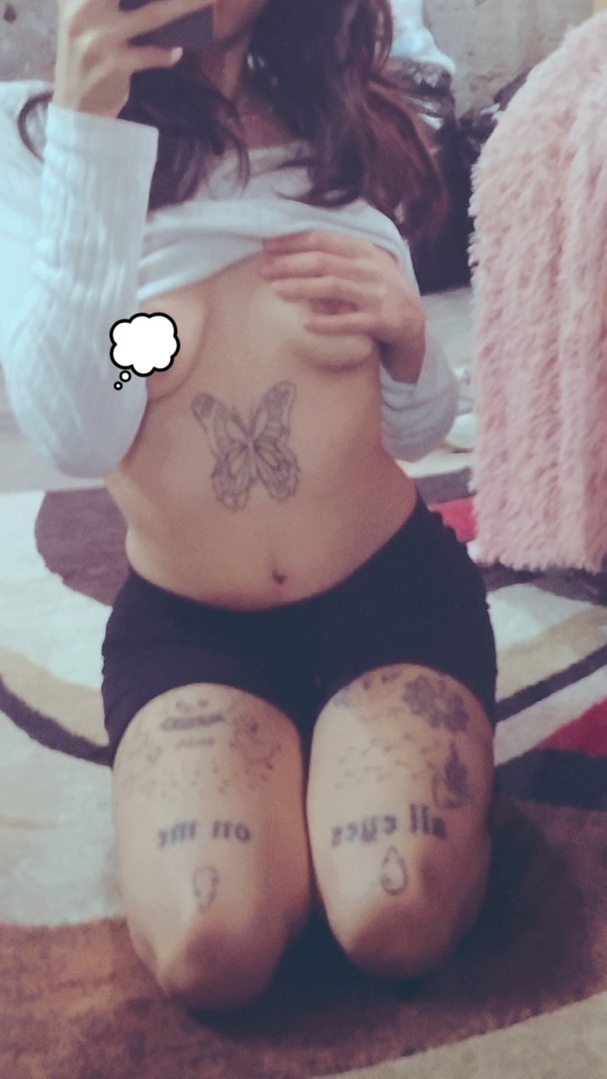 ezzu_bb's tweet photo. vienes x mi?:) 
#tijuana #fyp #petite #sex https://t.co/5zwWZqX3q5