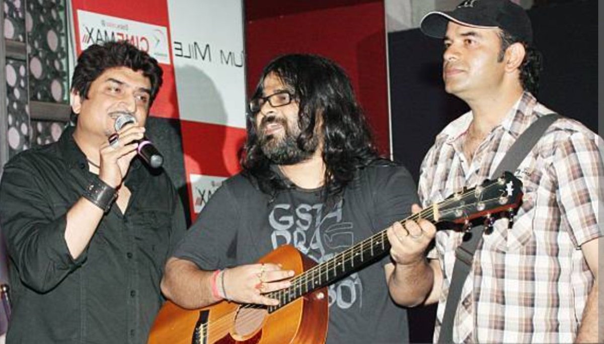 TinuAnandless's tweet photo. Have said this often but I'll reiterate; Pritam Da is the ONLY reason Bollywood music is still somewhat relevant in public consciousness

Love ARR, SLB, SEL, V-S &amp; VB but none of them are producing OSTs of upto 17-25 songs for 20+ years

Pritam Da has earned this status &amp; respect https://t.co/DAxR5BMl0I