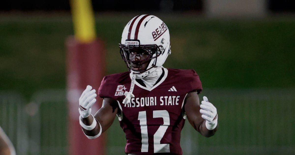 MarkissPeterson's tweet photo. Extremely Blessed and Honored to receive an offer from @MoStateFootball @CoachMarkWatson @MiltonWAdamsII @RealusGeorgeJr @CoachDonerson @JTimmons75 https://t.co/sZpQFdeWrA