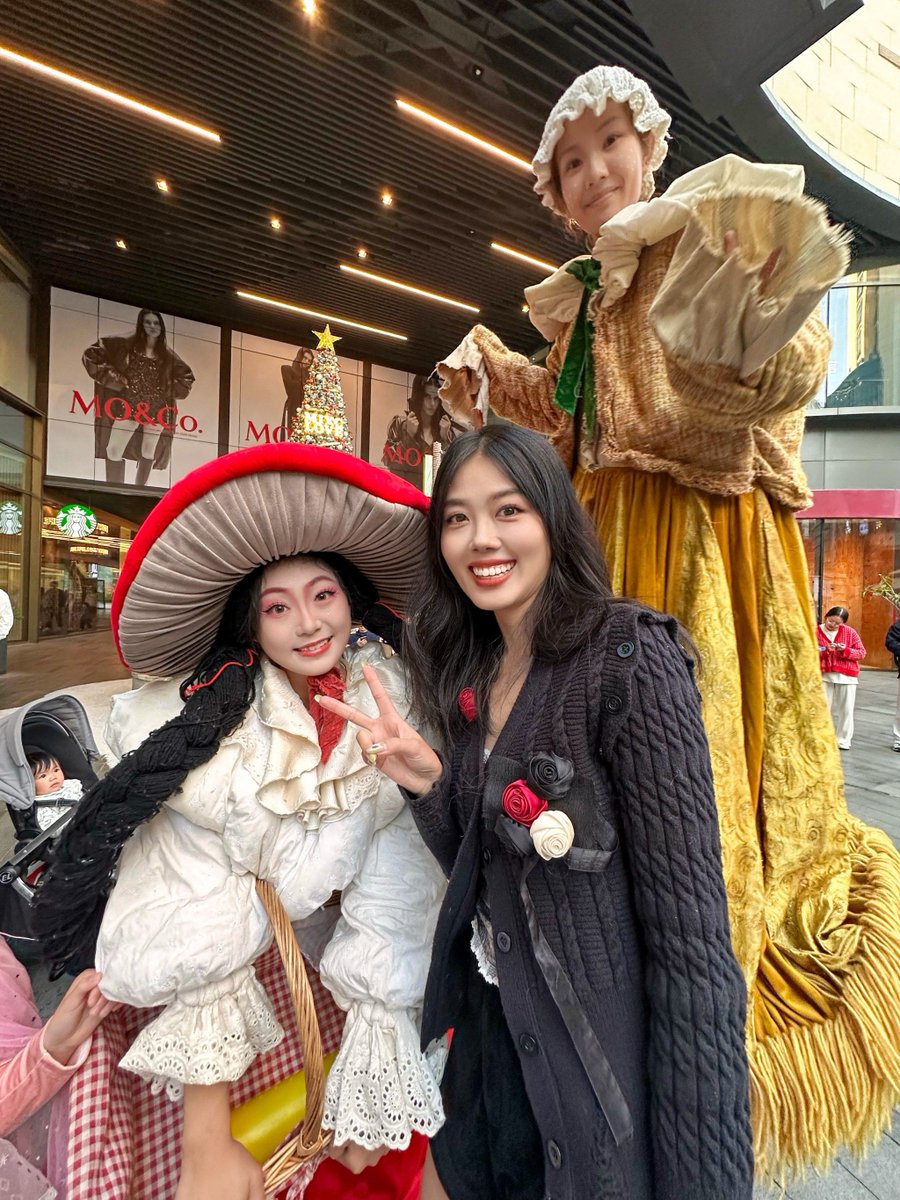 BlossomRowlette's tweet photo. The English Drama Club's "Classic Plays Mini Showcase" kicks off this Saturday at 2 PM in the Student Center! Free admission, fun interactions, and iconic scenes await you—come cheer for our members!  #CampusActivities https://t.co/QClZac2kMC