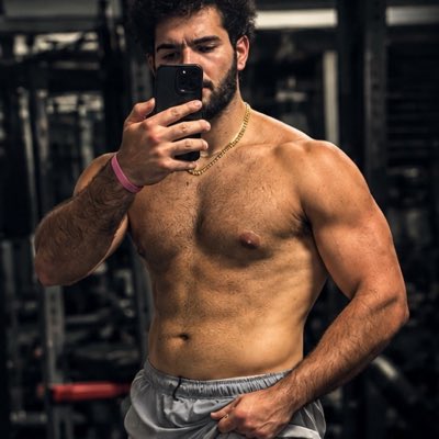 Thickli's tweet photo. #NewProfilePic https://t.co/Qx775NYLQr