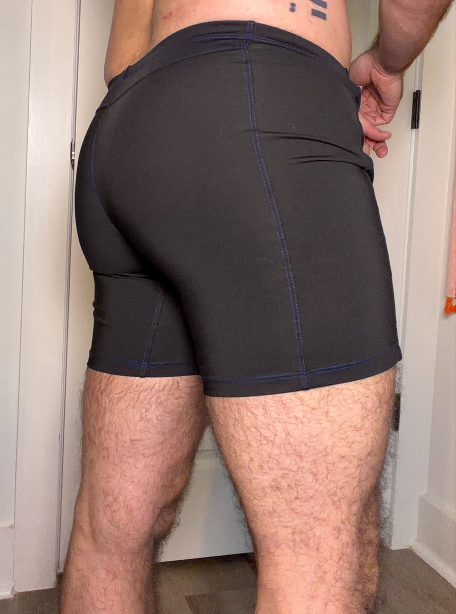 JsTreasure's tweet photo. I need to post these gym shorts! https://t.co/jZbnvEKyWk