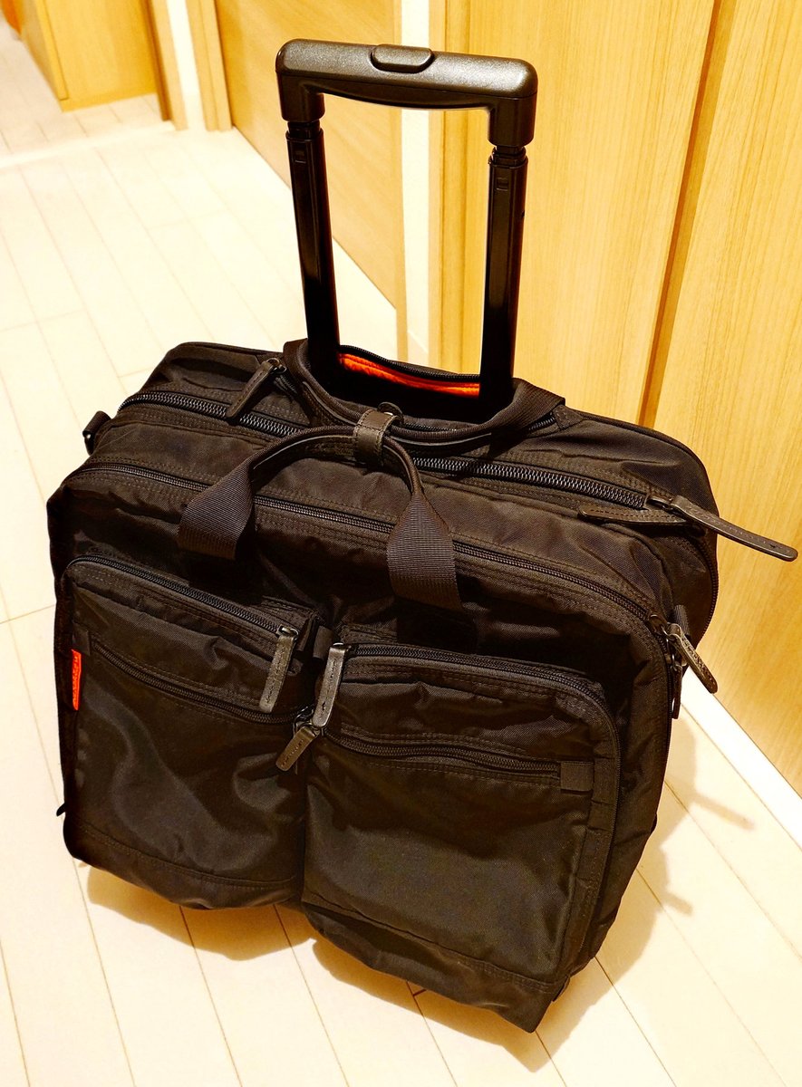 Evolson_11's tweet photo. 条件に入れた訳でもないのに何故かペット可の賃貸に住めてるんだけど、普通に精神的に余裕ない&amp;彼氏がタバコやめる気ないから猫とか飼えなくて、ペット可の意味ない　でもお隣さんが🐶ちゃんのお散歩行く時に鳴き声が微かに聞こえてきてかわいいというメリットがあり、これがかなりデカい https://t.co/oUdDhQtdEX
