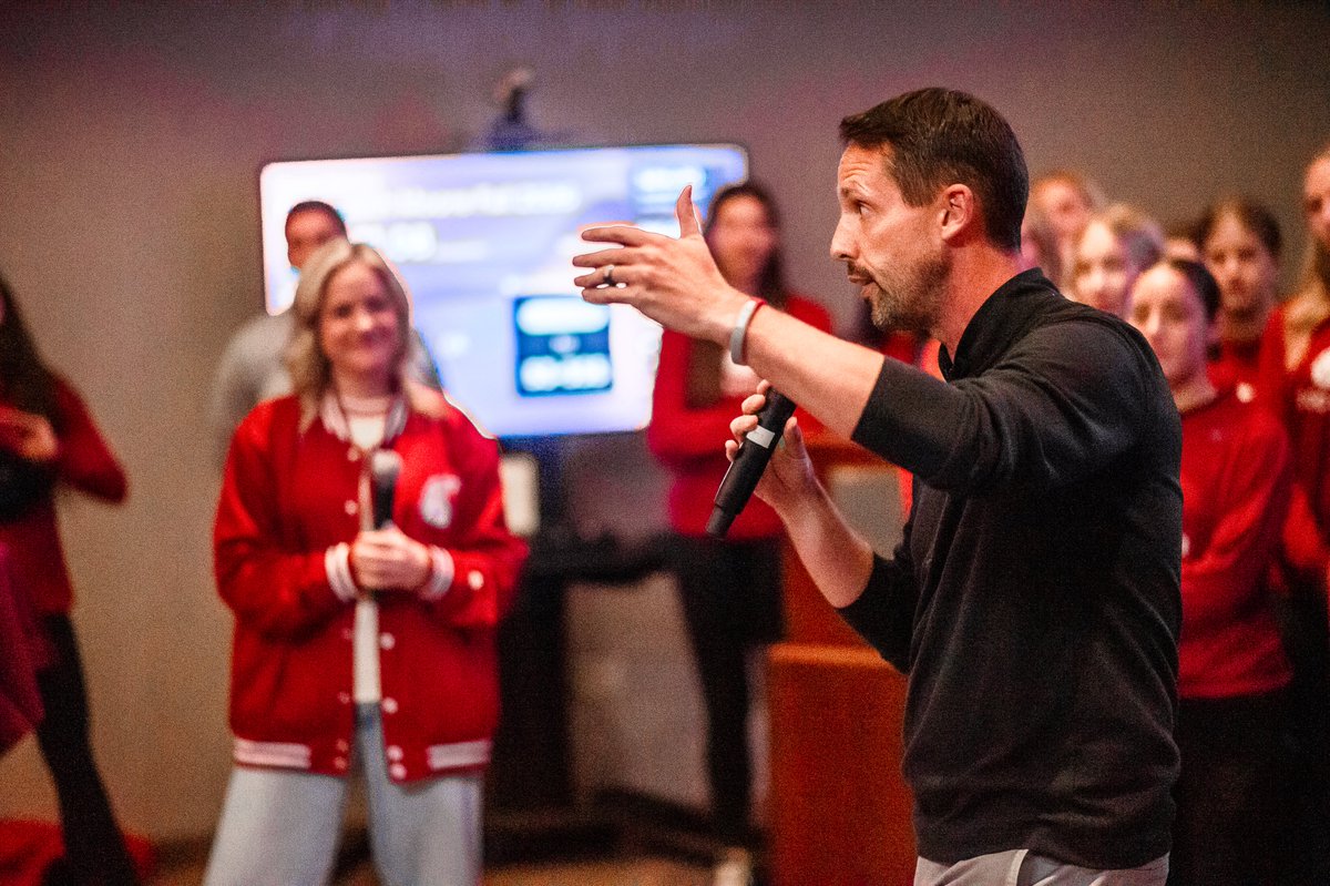 CougCollective's tweet photo. The new @pac12 era opens UNDER THE LIGHTS at @GesaCU Field this weekend for WSU Family Weekend as @WSUCougarFB takes on Fresno State! 🏈✨

WHICH MEANS WE HAVE ANOTHER HAPPY HOUR ON TAP!

💰 $22,000+ Raised So Far! 
A huge thank you to everyone who attended our Duquesne & Arizona Happy Hours! Thanks to WSU @wsucougarbsb, @WSUCougarSoccer, @MattLoveless, @jaymee, the @WSUAlumAssoc, and @CougsMobile for making our events unforgettable!

🍻 Family Weekend Happy Hour
When: Friday at 3:00 PM
Where: The @EmporiumPullman (FKA Shakers, Mikes, & Stubblefields!😁)
Featuring: @wsucougarswim coaches & players, exclusive auction items, and other surprises!

🎟️ Register here: https://t.co/lFuEXIgxFa

Need help making it #Backhome?
✈️The @olcrimson Back Home Airplane (via @SeaPortAir) is back!
Departs Boeing Field: Saturday at 3:00 PM
Lands in Pullman: 4:00 PM (Plenty of time to campus & tailgate!)
Departs Pullman: 11:00 PM
Cost: $500 round trip/person
📩 Email rachel@flyseaportair.com (cc: info@cougarcollective.org) to claim a seat!

🚌 Ol’ Crimson Back Home Bus
Skip the drive from Walla Walla, Tri-Cities, or Spokane!
🎟️ Reserve your seat: https://t.co/yQnLXita28

See you in Pullman this Friday. GO COUGS! 🐾

#GoCougs #WAZZU