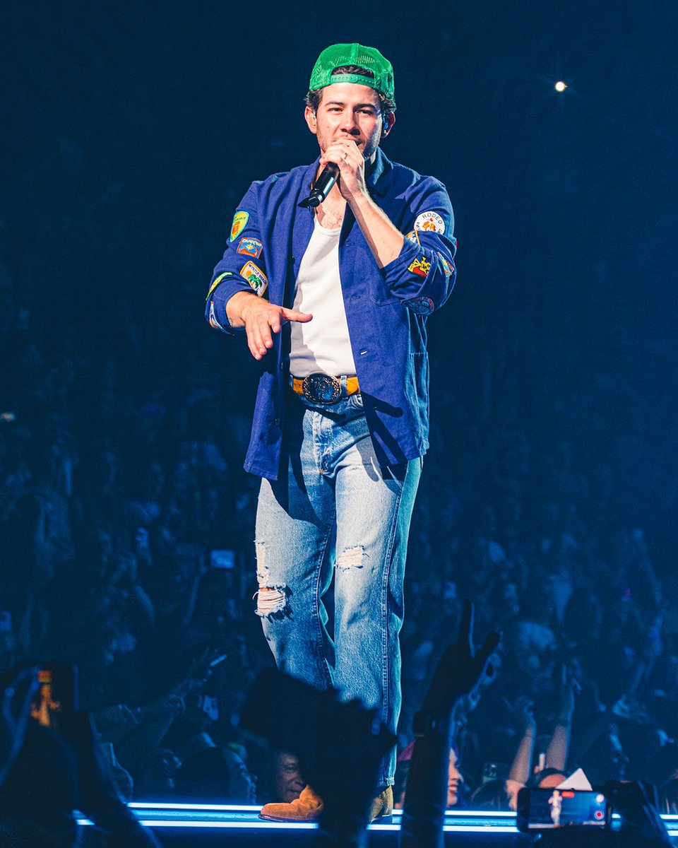 KaseyaCenter's tweet photo. Throwing it back to October 2023 with the Jonas Brothers at Kaseya Center. 🔥

They're back this October with the Burnin' Up Tour All Over Again. Get your tickets now - https://t.co/Nq39yRzG43 https://t.co/PP5sVP9N7s