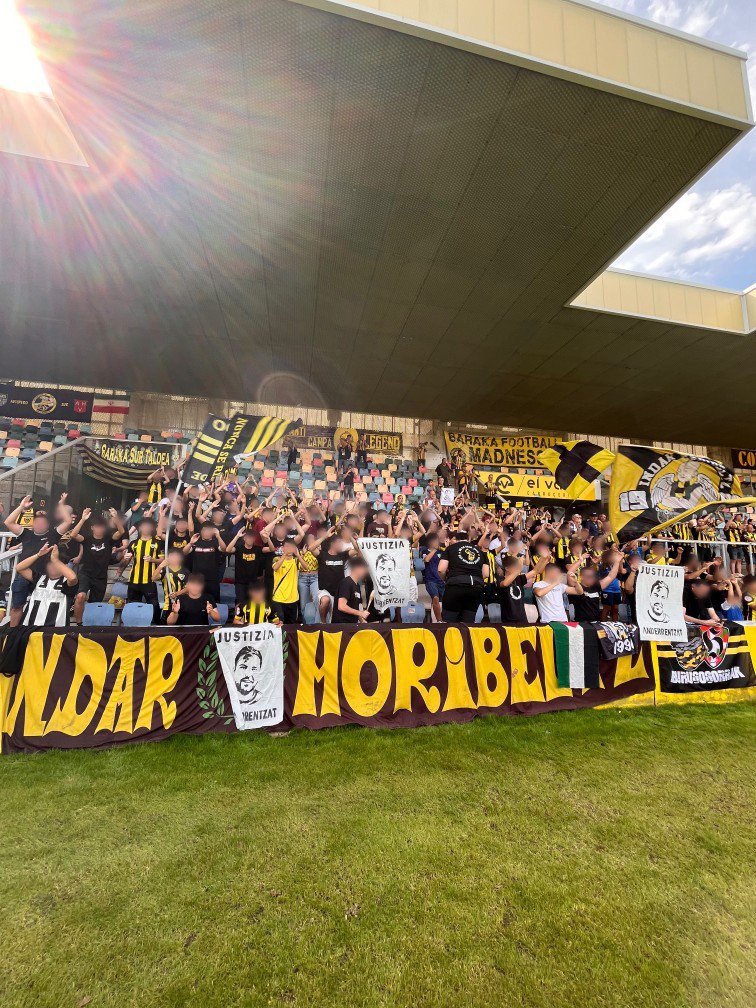 indar_horibeltz's tweet photo. BARAKALDO CF - Aviles https://t.co/53xyy0snho
