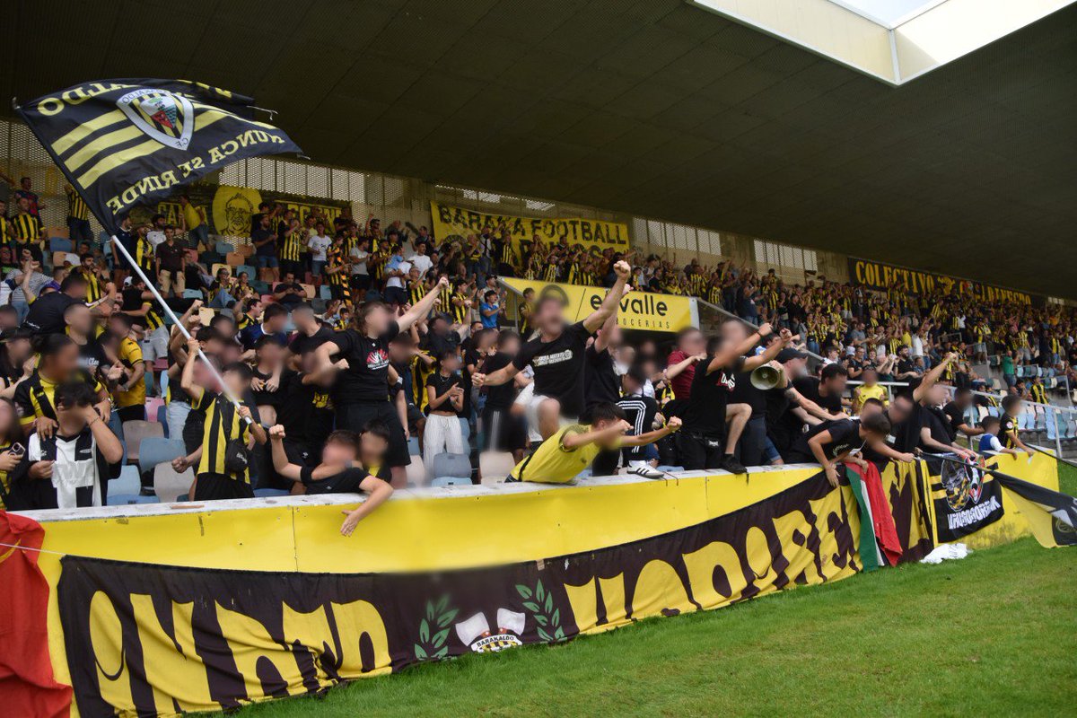 indar_horibeltz's tweet photo. BARAKALDO CF - Aviles https://t.co/53xyy0snho