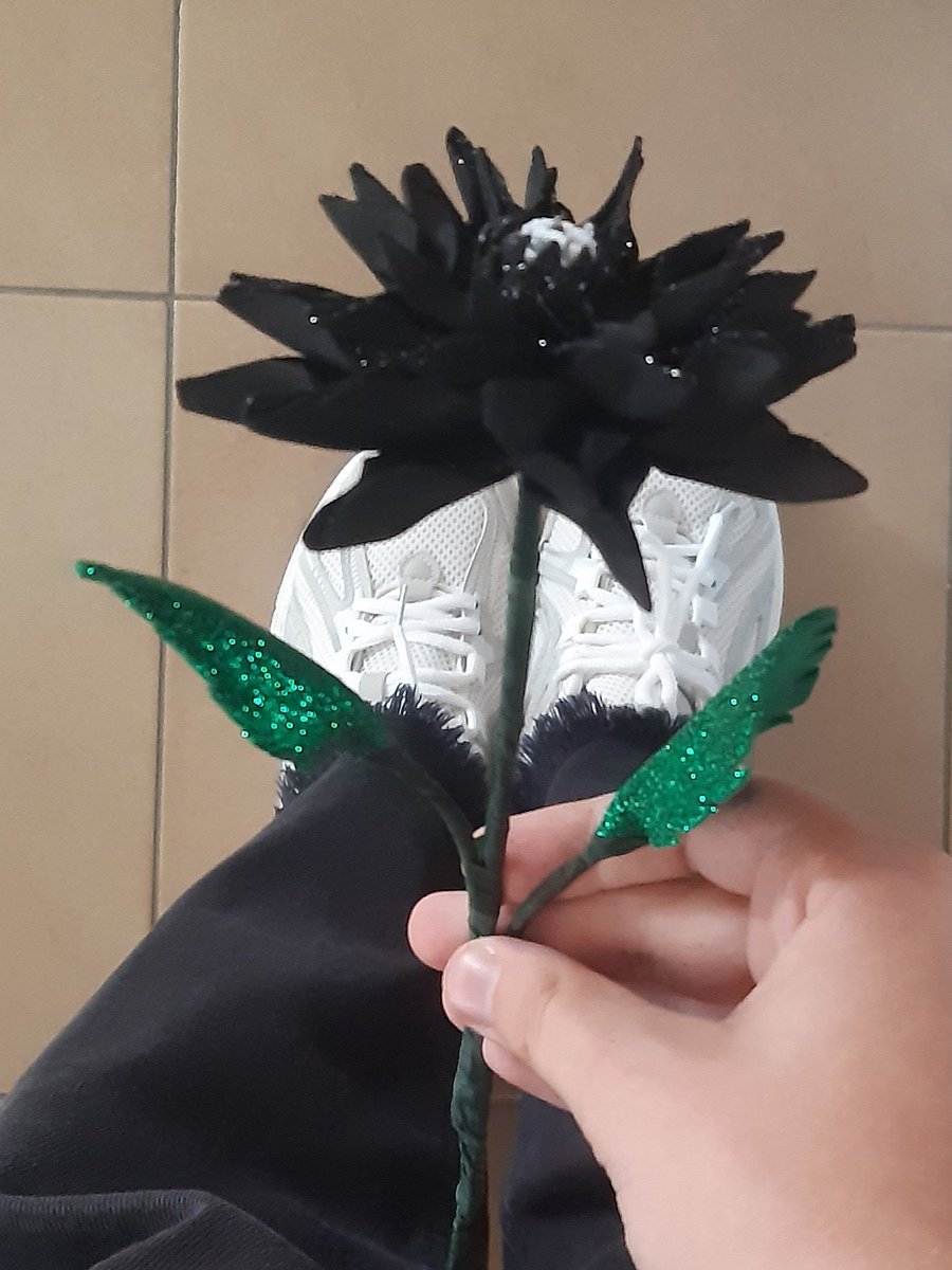 R_Olg0's tweet photo. Дарю вам через инет цветочек для хорошего настроения (живите неделя ещё не закончилась) https://t.co/s4VthUqtpD