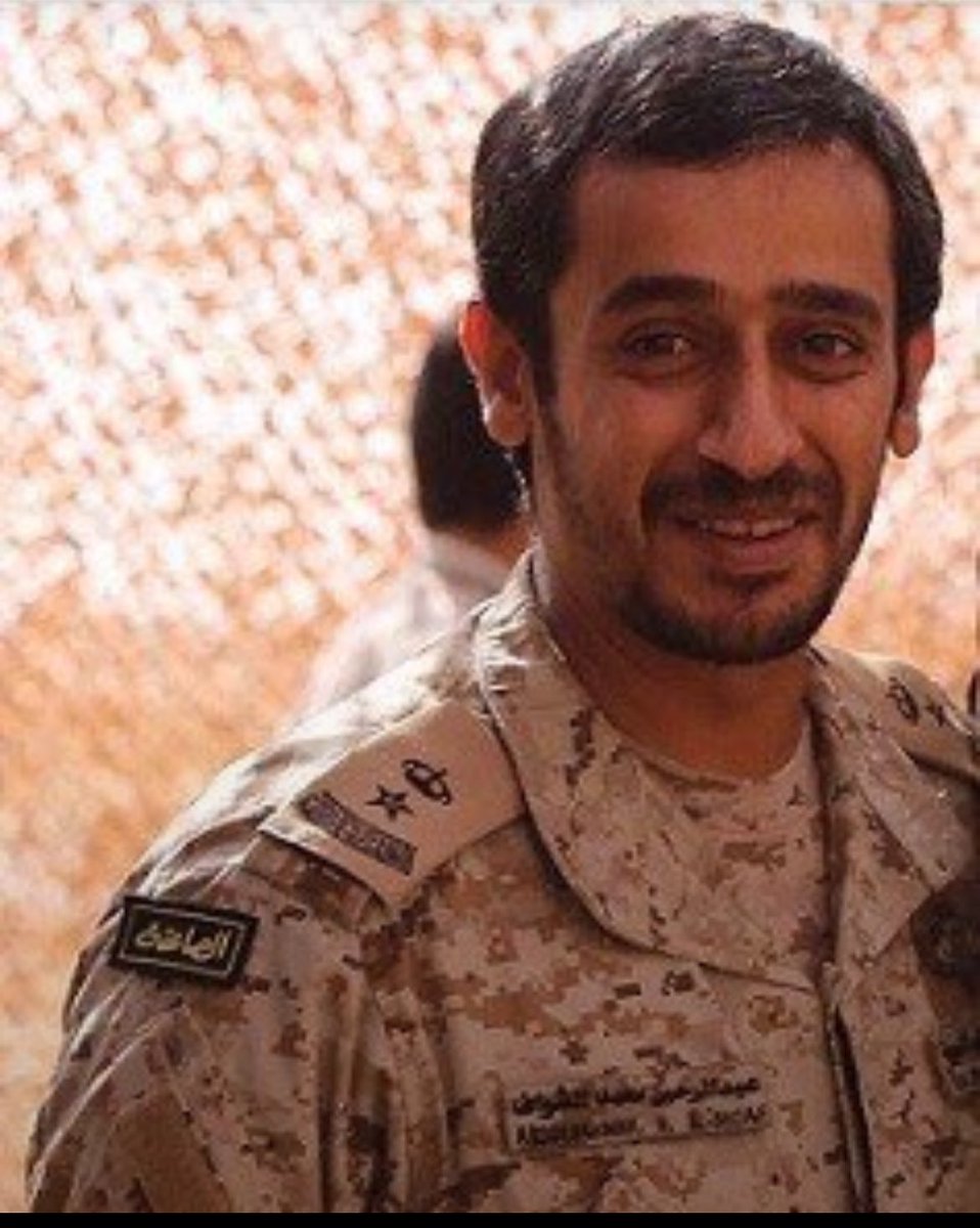 MM20SS30BB's tweet photo. البطل عبدالرحمن بن محمد الشواف آل مطلقة 

ودع ميدان العز والشرف وهو يقاتل بالصفوف الأمامية على الشريط الحدودي، بعد تعرضه لـ٣ إصابات كادت تقضي على حياته؛ فقَدَ خلالها إحدى ذراعيه، وحمل زميله المصاب بيد واحدة، قبل أن يُنقل للمستشفى فاقداً للوعي بسبب النزيف الحاد ..قصة البطل👇🏻🇸🇦🤍 https://t.co/RD71iMLt1G