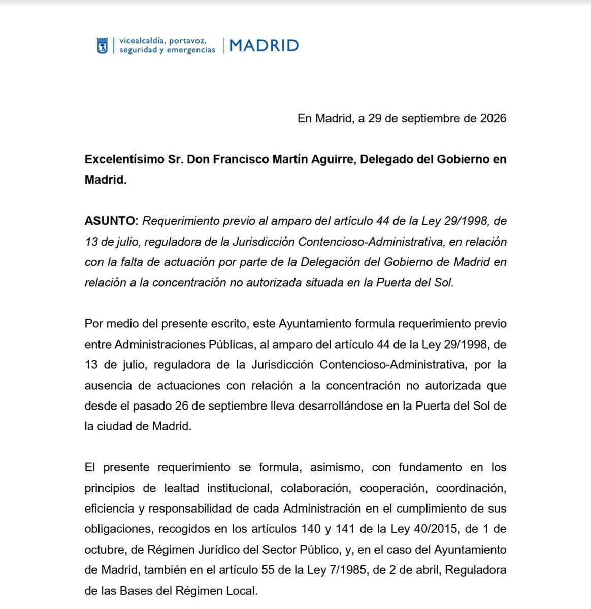 Lgonati_64's tweet photo. @adrianfrm "A Almeida y Ayuso les urge desalojar Sol porque Pedro J tiene que poner cartelitos para felicitar a Trump 🇺🇸

Que se lleva 150.000 euros por ello y los carteles tienen que estar colocados el 1 de octubre, que no os enteráis 👇👇"
@ciudadano_o2 https://t.co/tAD45r4SFT
