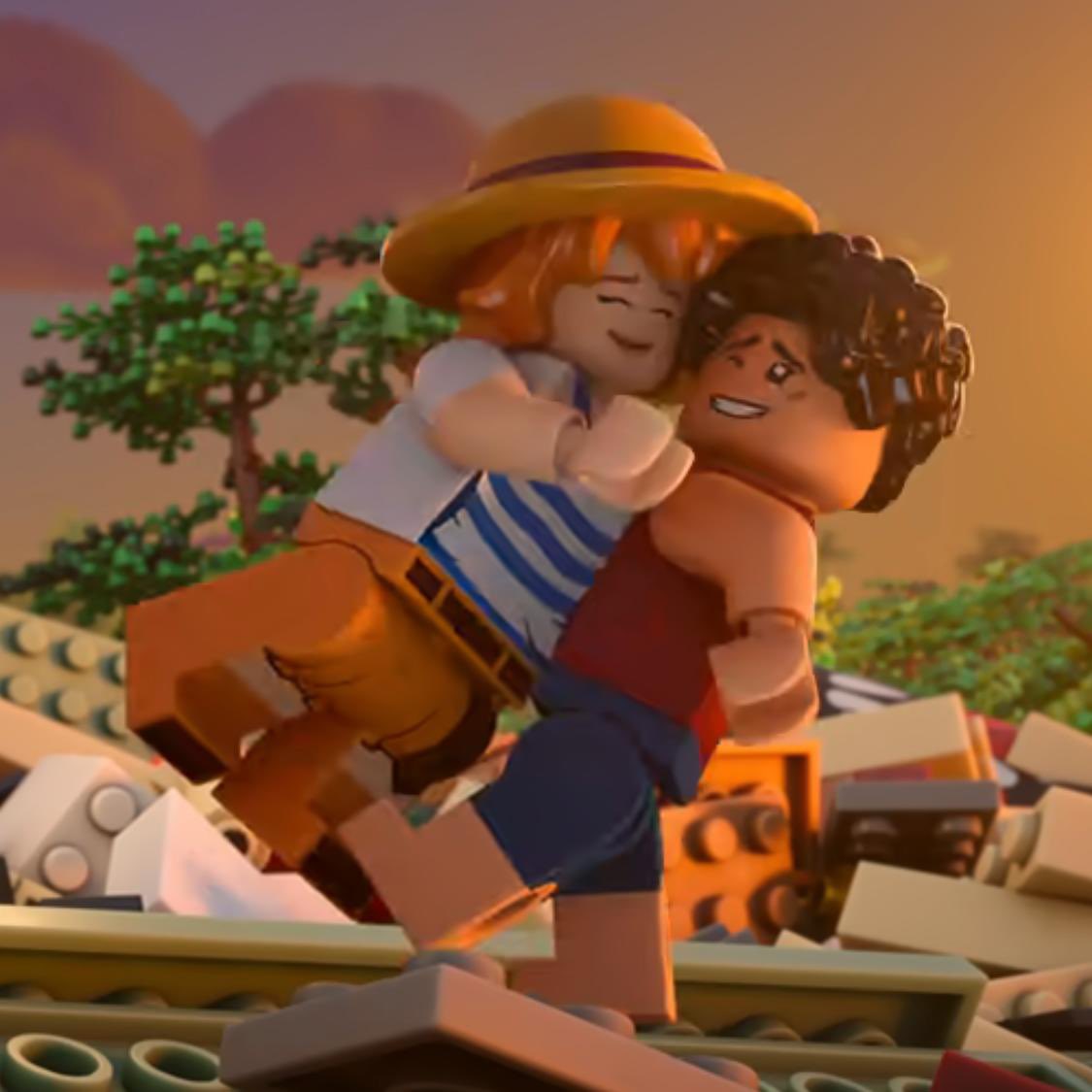 pearlktsk's tweet photo. ESTOU CURADÍSSIMA COM ESSA FOFURA DA LEGO NAMI ABRAÇANDO O  LEGO LUFFY https://t.co/YxfTReQLOt