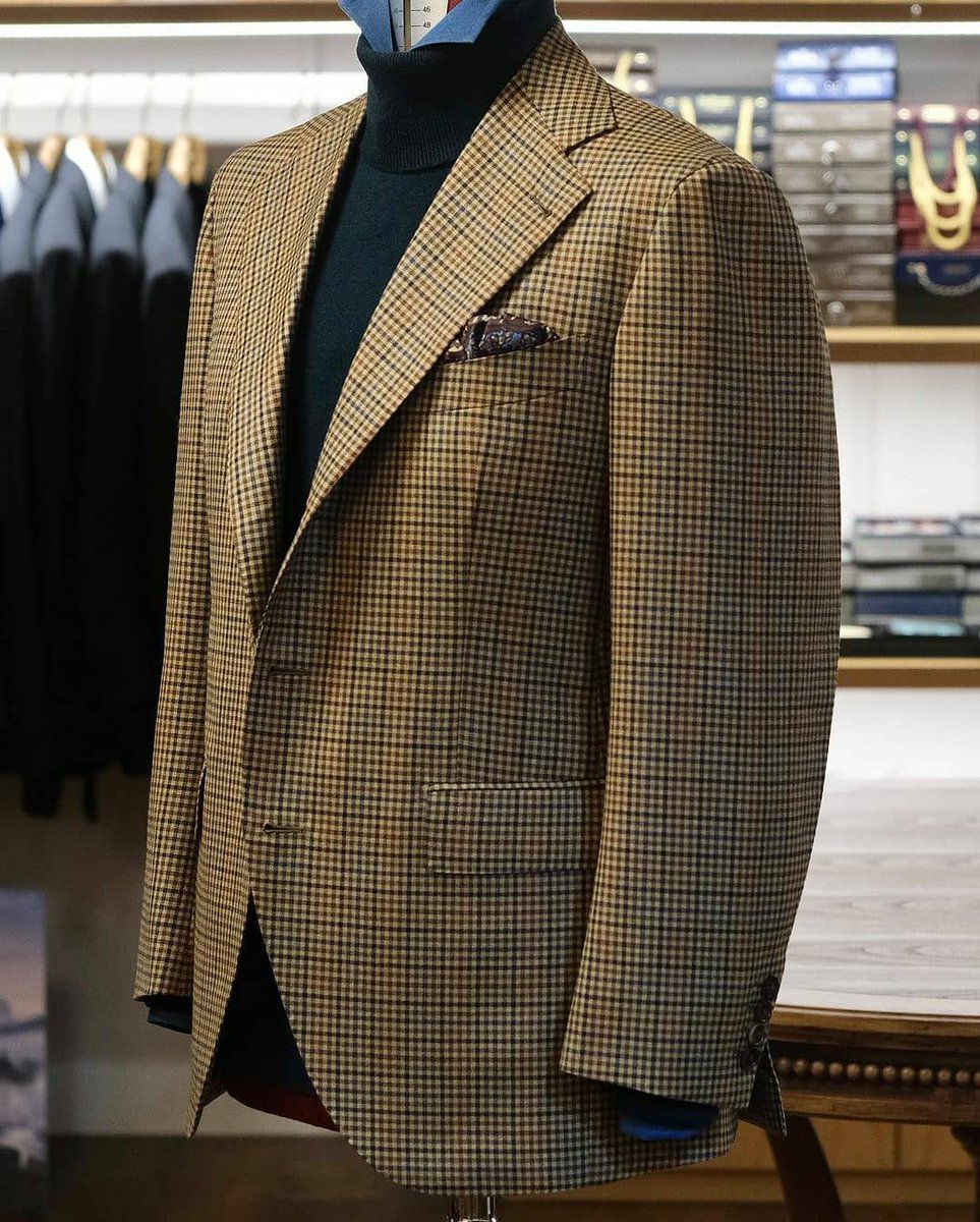 dieworkwear's tweet photo. Yes.

If you like the look of tweed but live in a warmer climate or don't want to look too rustic, here is what you should know when shopping.

Let's start with the basics. In men's tailoring, fabric comes in different weights, from 3oz per square meter (used for summer shirts) to 32 oz per square meter (used for heavy overcoats).

Most men's suits and sport coats are made from fabrics ranging from 8oz to 16 oz, with the 12oz to 14oz range considered mid-weight by most tailors.

If you run warm or live in a warmer climate, you can go for lighterweight fabrics (although, as a general rule, you should always wear the heaviest fabric you can bear, as this material hangs better and is more forgiving in terms of tailoring).

But there's another important dimension buried deep in the yarn. Broadly speaking, there are two types of yarn: worsted and woolen. Perhaps these terms should be renamed combed and uncombed, because the combing process mostly distinguishes them.

Before fibers are spun into yarn, they can be combed, which aligns the hairs and removes the shorter fibers. Once spun, this creates a stronger, smoother yarn known as worsted. Conversely, the shorter fibers can be left in, producing what's known as woolen yarn.

Worsted is what you see hanging on the rack when you shop for wedding suits (e.g., smooth navy and gray suits you associate with formal occasions or business meetings). Woolen is what you will think of when you imagine tweed.

I've attached four photos below. In the first two photos, we see Harris Tweed, which is purely made from woolen yarns. Notice how the fabric is very spongy, thick, and hairy. This is the effect of short and long fibers being mixed together and pointing in every direction. This is a 15/16oz fabric.

In the last two photos, we see a sport coat made from Harrison's Glorious Twelfth fabric, which is made with worsted yarns (it may be a blended woolen/ worsted, but there's definitely a strong presence of worsted). Notice how the fabric is smoother, which results from removing the shorter fibers. Because the resulting yarn is more resilient, the weaver can produce a lighter-weight cloth. This is a 10/11oz fabric.

Switching from woolen to worsted does three things. As mentioned, it allows you to produce lighter-weight materials. Second, it creates a smoother fabric, which traps less heat. Fuzzy materials create a ton of air pockets, which is what keeps you warm. Third, it makes the jacket look less rustic. Mark Dunsford, director of Harrison's of Edinburgh (my favorite fabric merchant), once described his Glorious Twelfth fabric to me as "city tweeds."

Unfortunately, most ready-to-wear clothiers will not give you this kind of granular information (a fault of both fashion media and retail, which still focus more on communicating trends than on clothing construction). So you will have to learn how to distinguish these things by feel. But with practice, you can find the right tweed by thinking about fabric weight and worsted/woolen yarns.