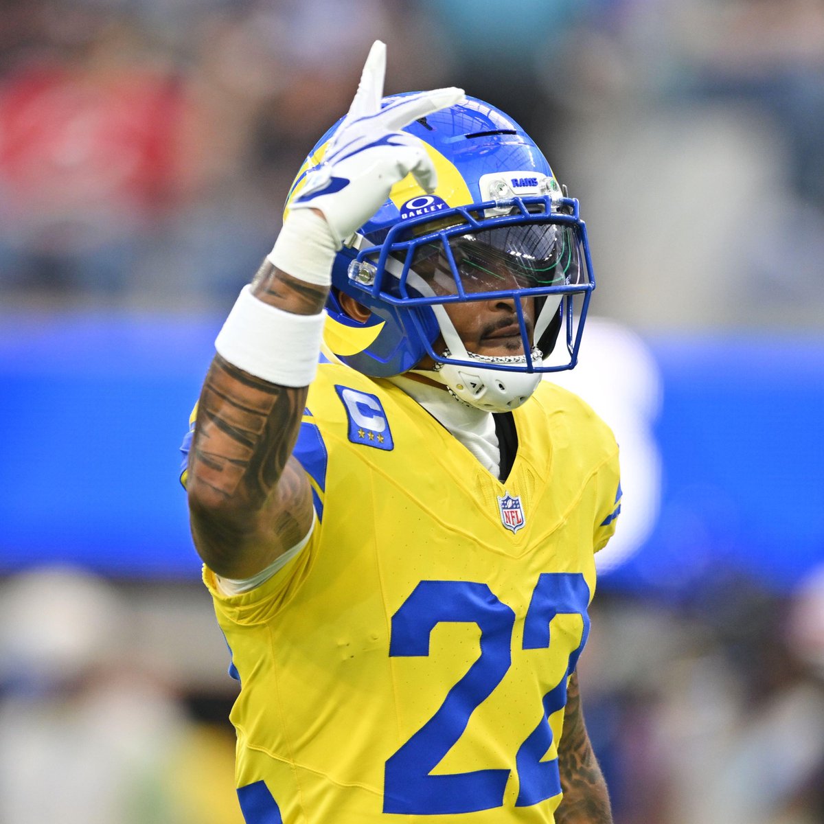 PFF's tweet photo. The only CBs to be targeted multiple times in man coverage and have a 0.0 passer rating allowed this season

Trent McDuffie
Travis Hunter https://t.co/rQlgHKWMjq