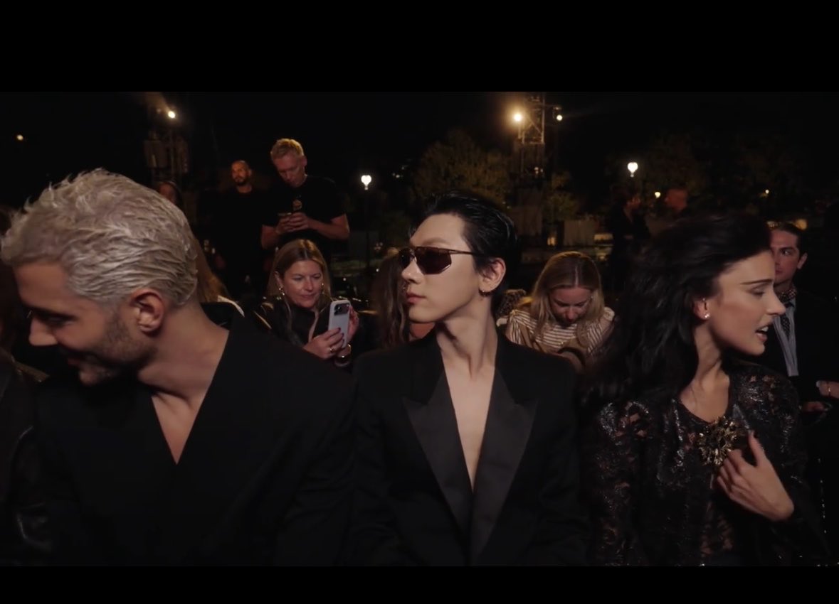 TEN_TH's tweet photo. เตนล์ในงาน Saint Laurent Women’s Summer 27 

TEN AT SAINT LAURENT SUMMER27 
#TENforYSLPFW27
#SaintLaurentxTEN https://t.co/xxHIRmi6zz