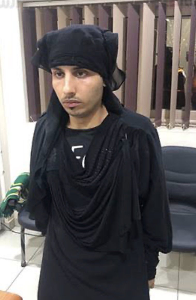 oil0l00's tweet photo. مع التصعيد الامني الذي تشهده المنطقه النقاب ما عاد مجرد قضيه اجتماعيه عدم وضوح هويه الشخص يعرقل التحقق البصري ويصعب التعرف عبر الكاميرات ومطابقه الملامح وقد يعقد التعامل مع المطلوبين او المفقودين في الأمن الوقائي القدرة على معرفه هويه الشخص ليست تفصيلًا ثانوي #٢٠٣٠_بلا_نقاب https://t.co/Pmuymq22h8