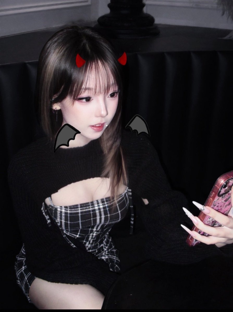 louooo2's tweet photo. 恶魔小北^ ^ https://t.co/KAm5AwkbqK