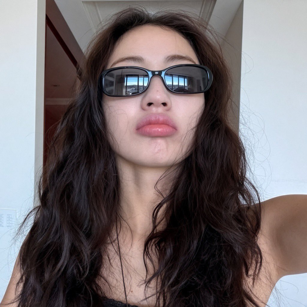 22mychee's tweet photo. plumpy dick sucking lips💋💦 https://t.co/hLUfxR22bX