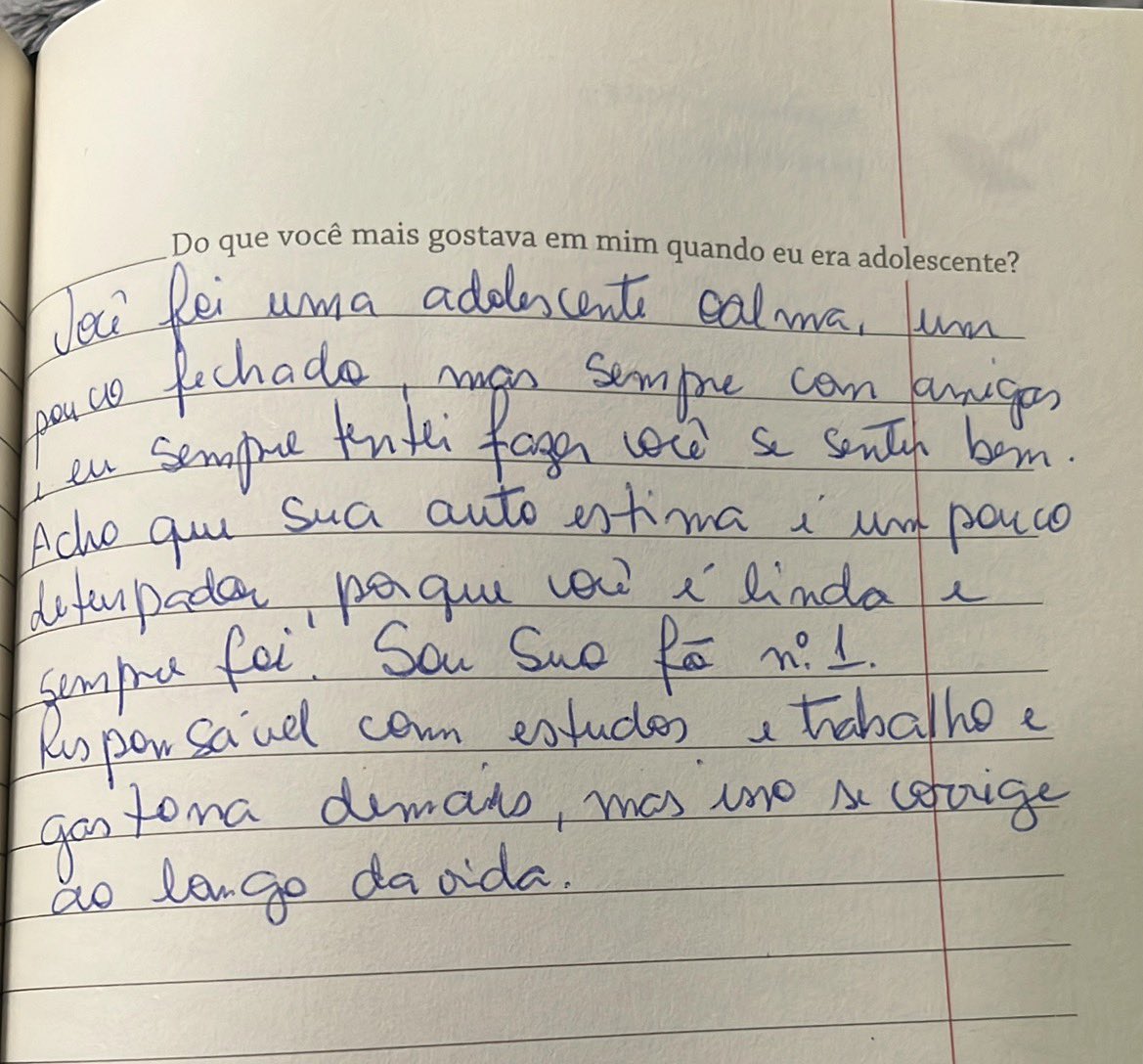 dontforxget's tweet photo. quando eu dei esse livro pra minha mae eu nao sabia que eu ia chorar TANTO https://t.co/2zp7s30sKd