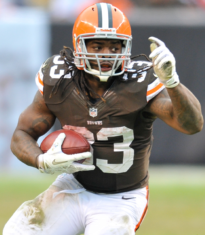 Underdog's tweet photo. Ashton Jeanty and Trent Richardson through the first 20 games of their careers:

Jeanty                     Richardson
329            CAR            349
1,181           YDS         1,206
3.5              YPC              3.5
12                TDs                14 https://t.co/x1guHoAnPy
