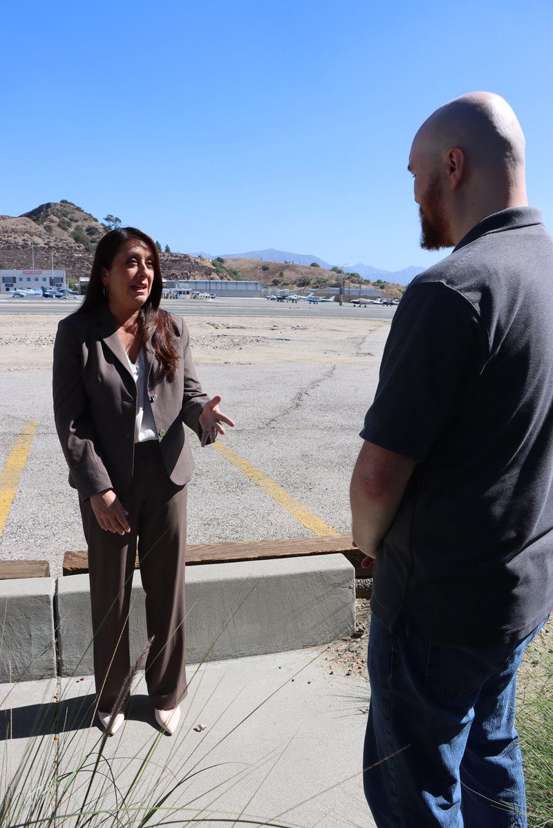 RepLuzRivas's tweet photo. I visited the Whiteman Airport Air Traffic Control Tower in Pacoima to meet with officials to discuss air traffic control operations taking place in the San Fernando Valley.

I will continue working with the FAA and local leaders to make sure safety remains a top priority, that concerns from our community are heard, and that all necessary protocols are taken to ensure air safety across the region.