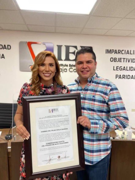 jorgegogdl's tweet photo. El gobierno de USA designó a Rafael Buenrostro Marín, ex encargado de aduanas de ciudad Juárez y amigo cercano de Marinadel Pilar como enlace del cartel de Sinaloa y “Los Mayitos” encargado de meter droga a USA por la frontera.

Rafael también tuvo denuncias de extorsión. https://t.co/uUW7VFTxTg